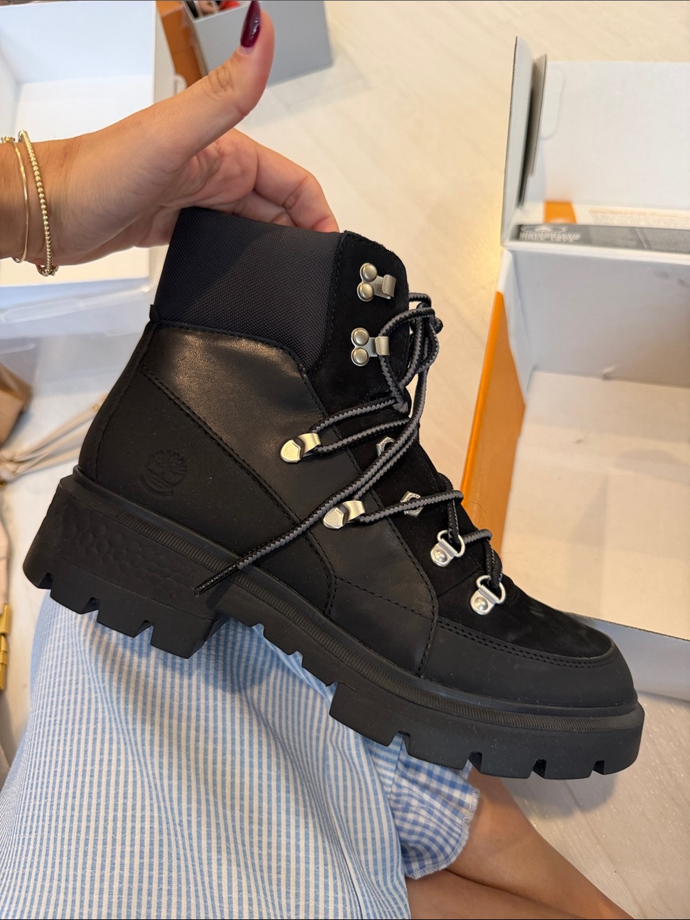 Timberland Black Chunky Lug Sole Boots - Picture 4 of 10